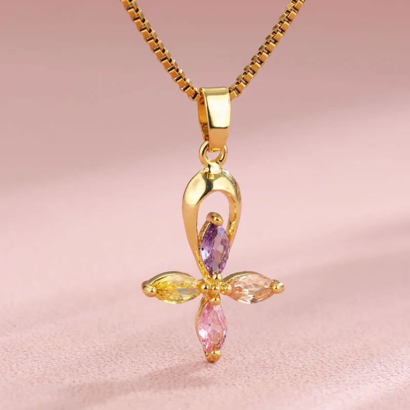 Elegant Shiny Maple Leaf Flower Stainless Steel Plating Inlay Zircon 18K Gold Plated Pendant Necklace_colorza_5
