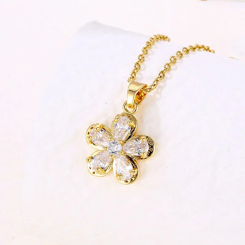 Elegant Flower Stainless Steel Plating Hollow Out Inlay Zircon 18K Gold Plated Pendant Necklace_colorza_1