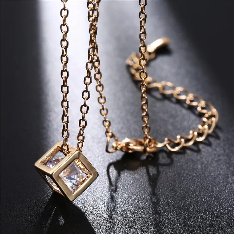 Modern Style Square Stainless Steel Plating Hollow Out Inlay Zircon 18K Gold Plated Pendant Necklace_colorza_3