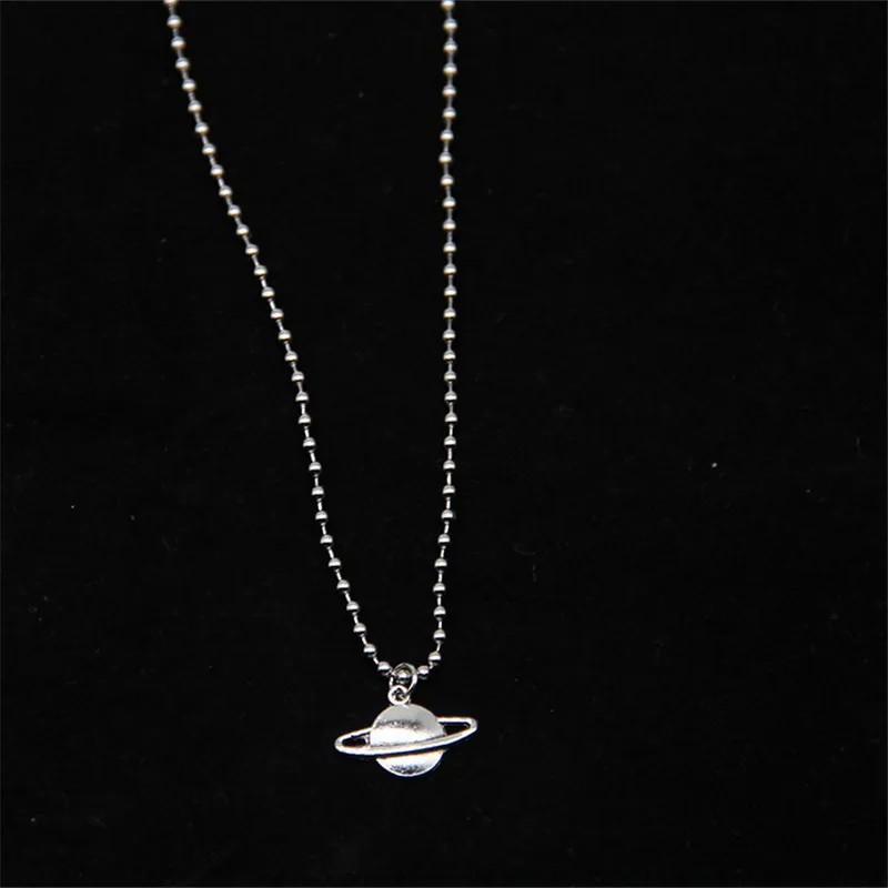 Retro Simple Style Letter Moon Heart Shape Alloy Titanium Steel Plating Inlay Acrylic Artificial Diamond Rhinestones Gold Plated Silver Plated Necklace_colorza_2