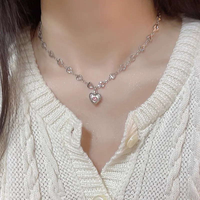 Retro Simple Style Letter Moon Heart Shape Alloy Titanium Steel Plating Inlay Acrylic Artificial Diamond Rhinestones Gold Plated Silver Plated Necklace_colorza_5