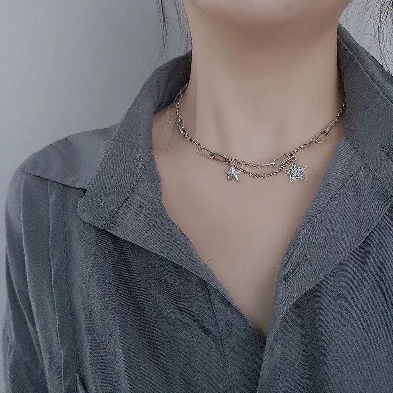 Retro Simple Style Letter Moon Heart Shape Alloy Titanium Steel Plating Inlay Acrylic Artificial Diamond Rhinestones Gold Plated Silver Plated Necklace_colorza_24