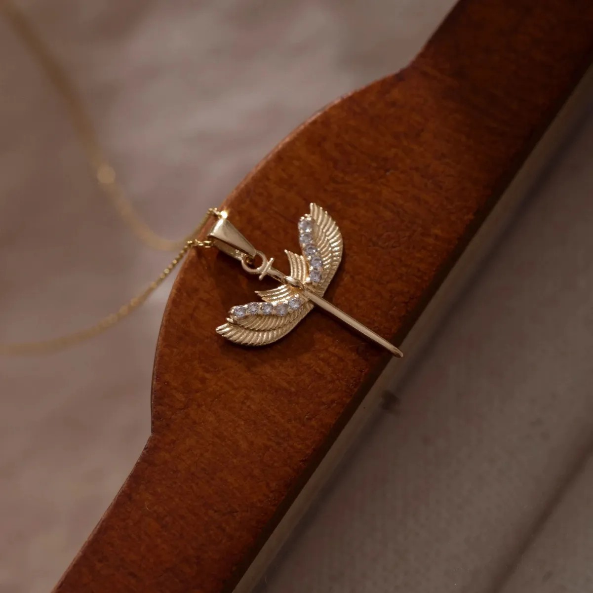 Vintage Style Wings Stainless Steel Plating Inlay Zircon 18K Gold Plated Pendant Necklace_colorza_3