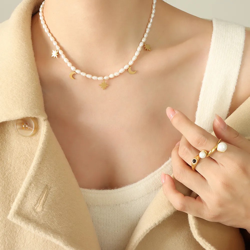 Elegant Luxurious Baroque Style Star Moon Freshwater Pearl Titanium Steel Plating 18K Gold Plated Necklace_colorza_2