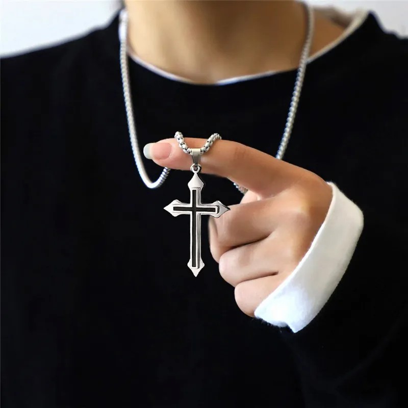 Hip-Hop Vintage Style Punk Cross Butterfly Titanium Steel Inlay Artificial Diamond Silver Plated Necklace_colorza_4