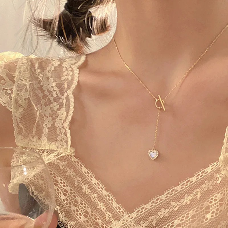 Romantic Simple Style Letter Moon Butterfly Stainless Steel Alloy Plating Inlay Acrylic Artificial Pearls Artificial Diamond Gold Plated Silver Plated Necklace_colorza_1