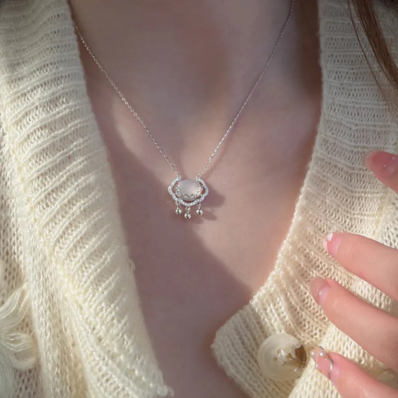 Romantic Simple Style Letter Moon Butterfly Stainless Steel Alloy Plating Inlay Acrylic Artificial Pearls Artificial Diamond Gold Plated Silver Plated Necklace_colorza_9