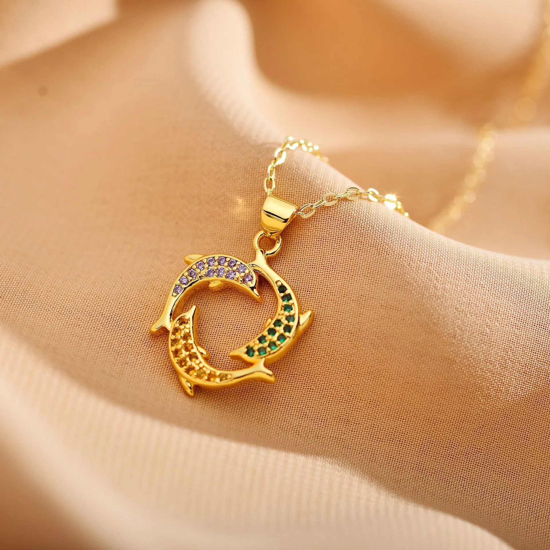 Elegant Dolphin Steel Inlay Zircon Pendant Necklace_colorza_3