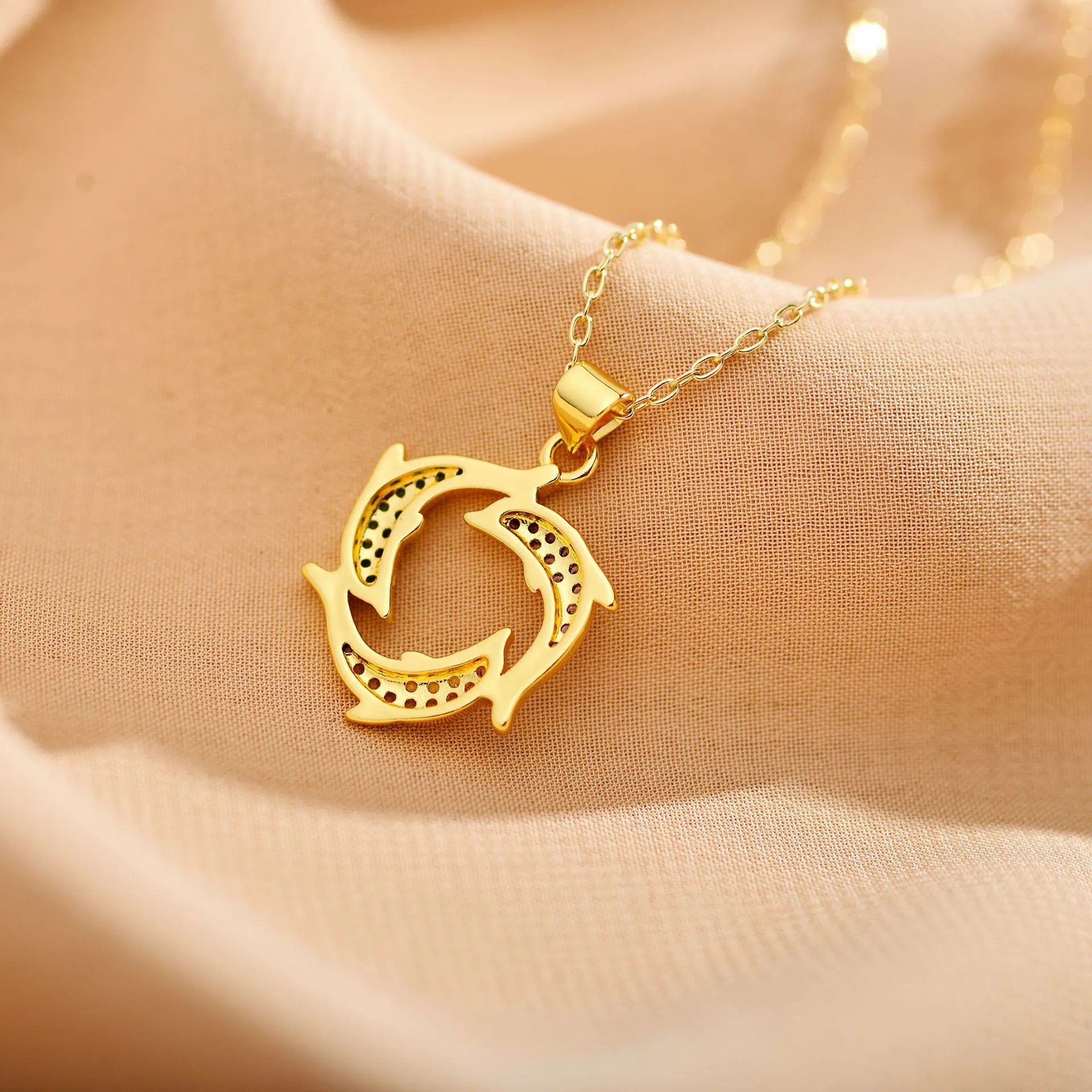 Elegant Dolphin Steel Inlay Zircon Pendant Necklace_colorza_4