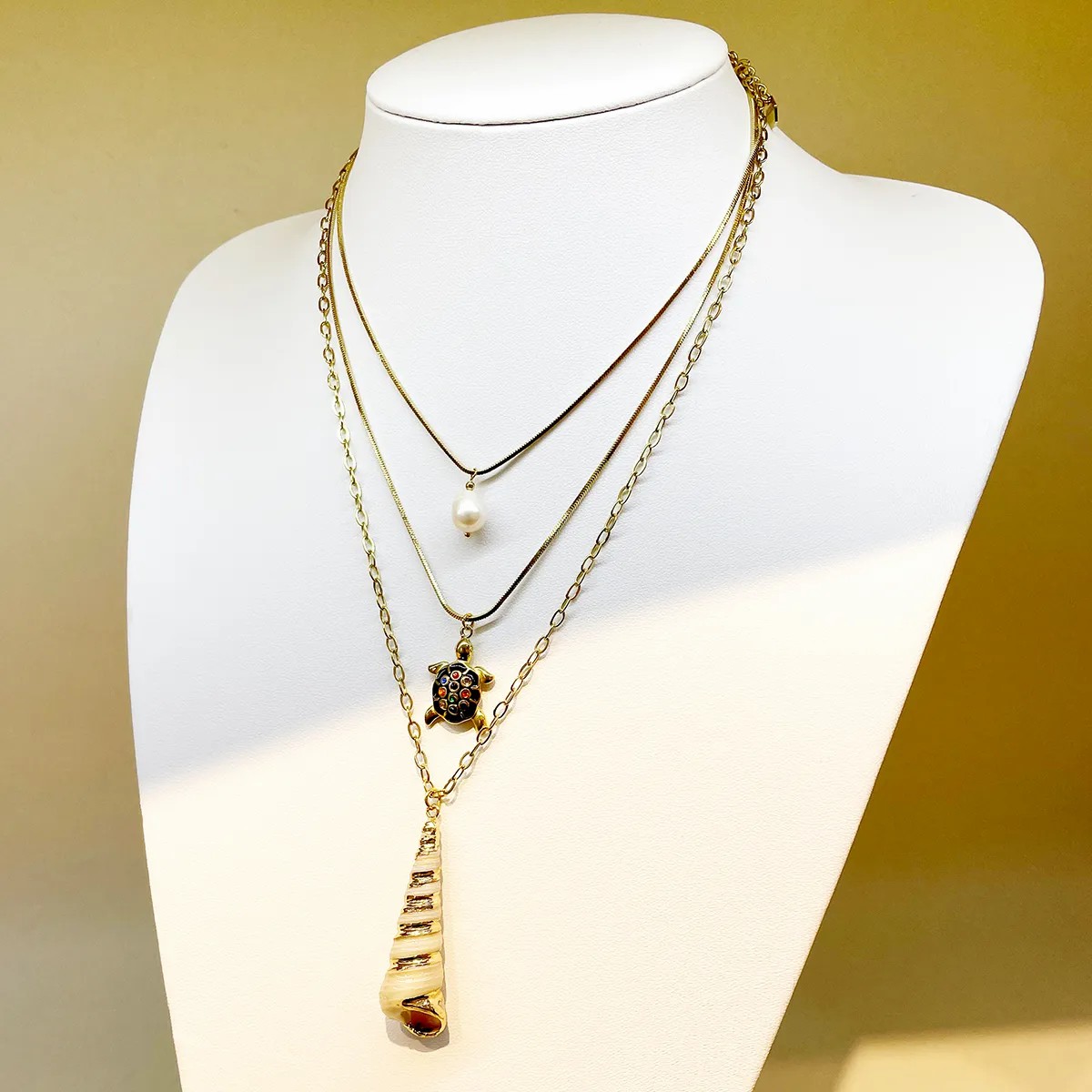 Vacation Beach Artistic Tortoise Conch Stainless Steel Plating Inlay Rhinestones Pearl Gold Plated Layered Necklaces_colorza_1