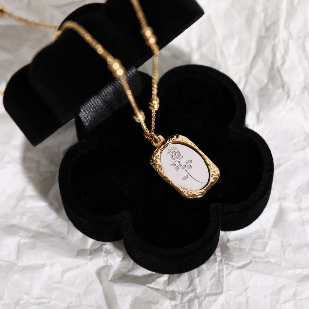 Retro Simple Style Rose Stainless Steel Plating 18K Gold Plated Pendant Necklace_colorza_4