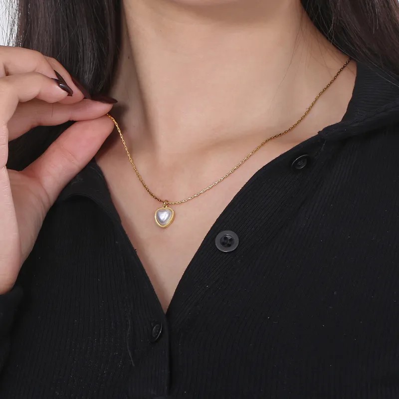Sweet Simple Style Solid Color Stainless Steel Plating Inlay Pearl Pendant Necklace_colorza_3