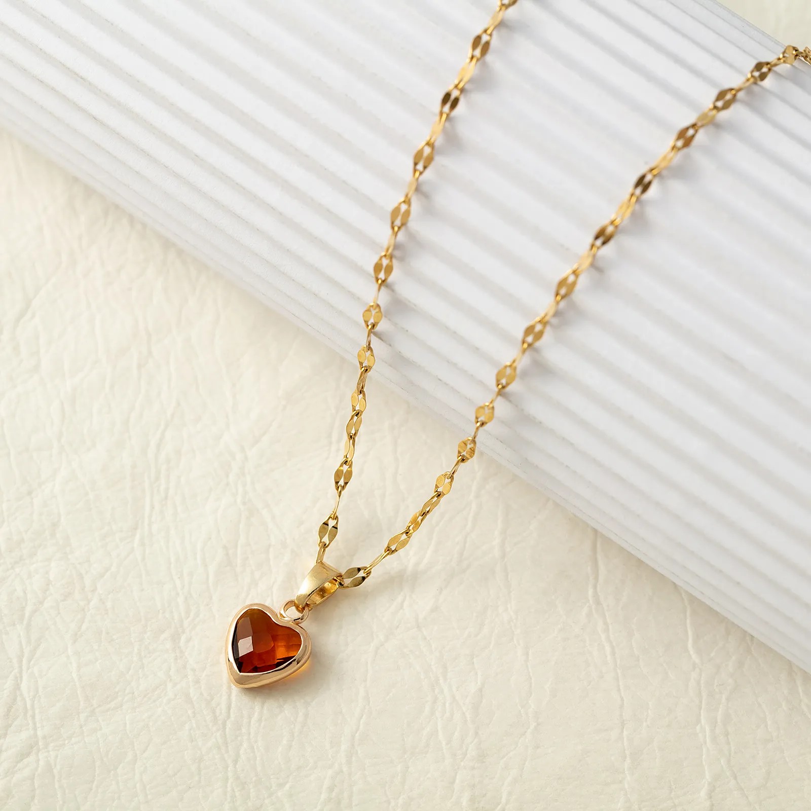 Hip-Hop Sexy Heart Shape Titanium Steel Plating Inlay Zircon 18K Gold Plated Pendant Necklace_colorza_4