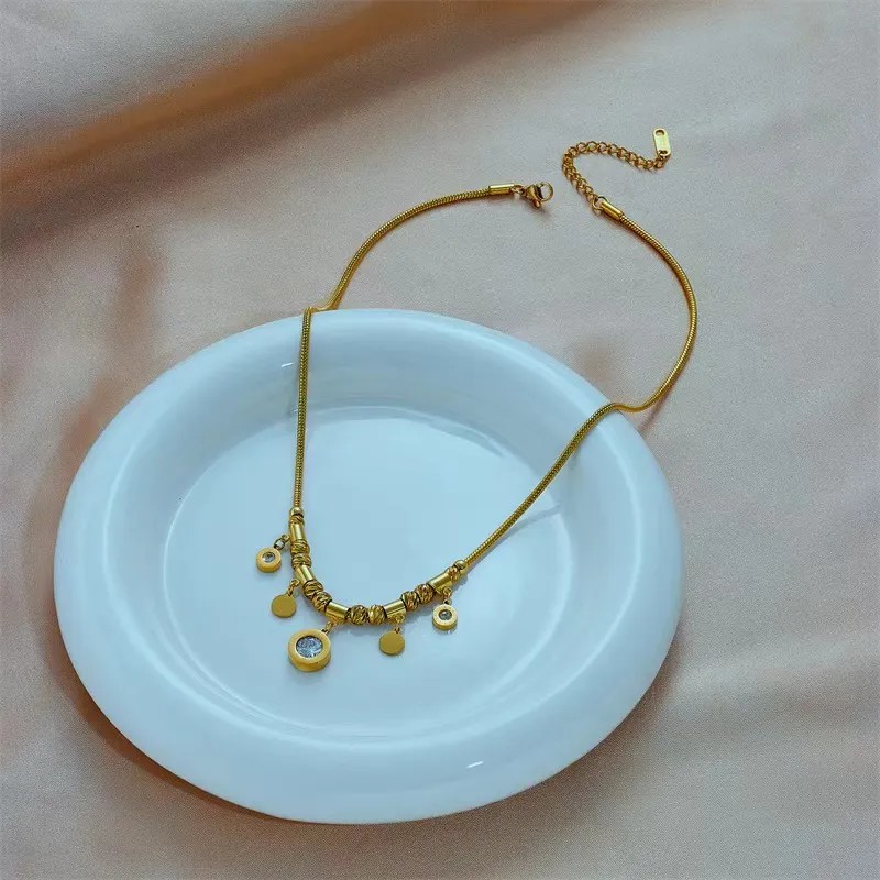 Punk Roman Style Round Titanium Steel Plating Inlay Artificial Rhinestones 18K Gold Plated Pendant Necklace_colorza_3