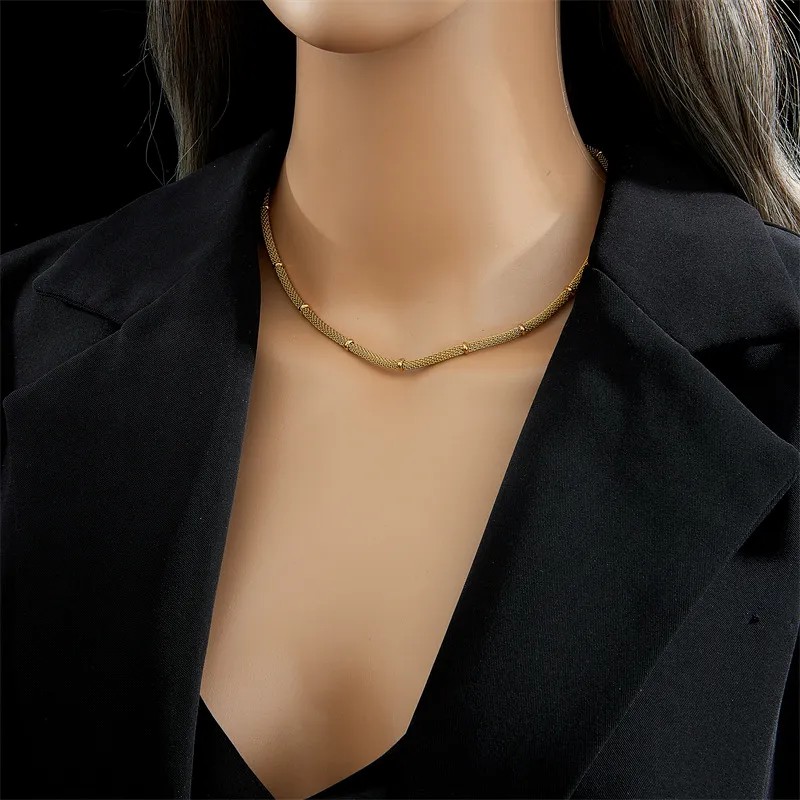 Casual Simple Style Solid Color Titanium Steel Plating Hollow Out 18K Gold Plated Necklace_colorza_5