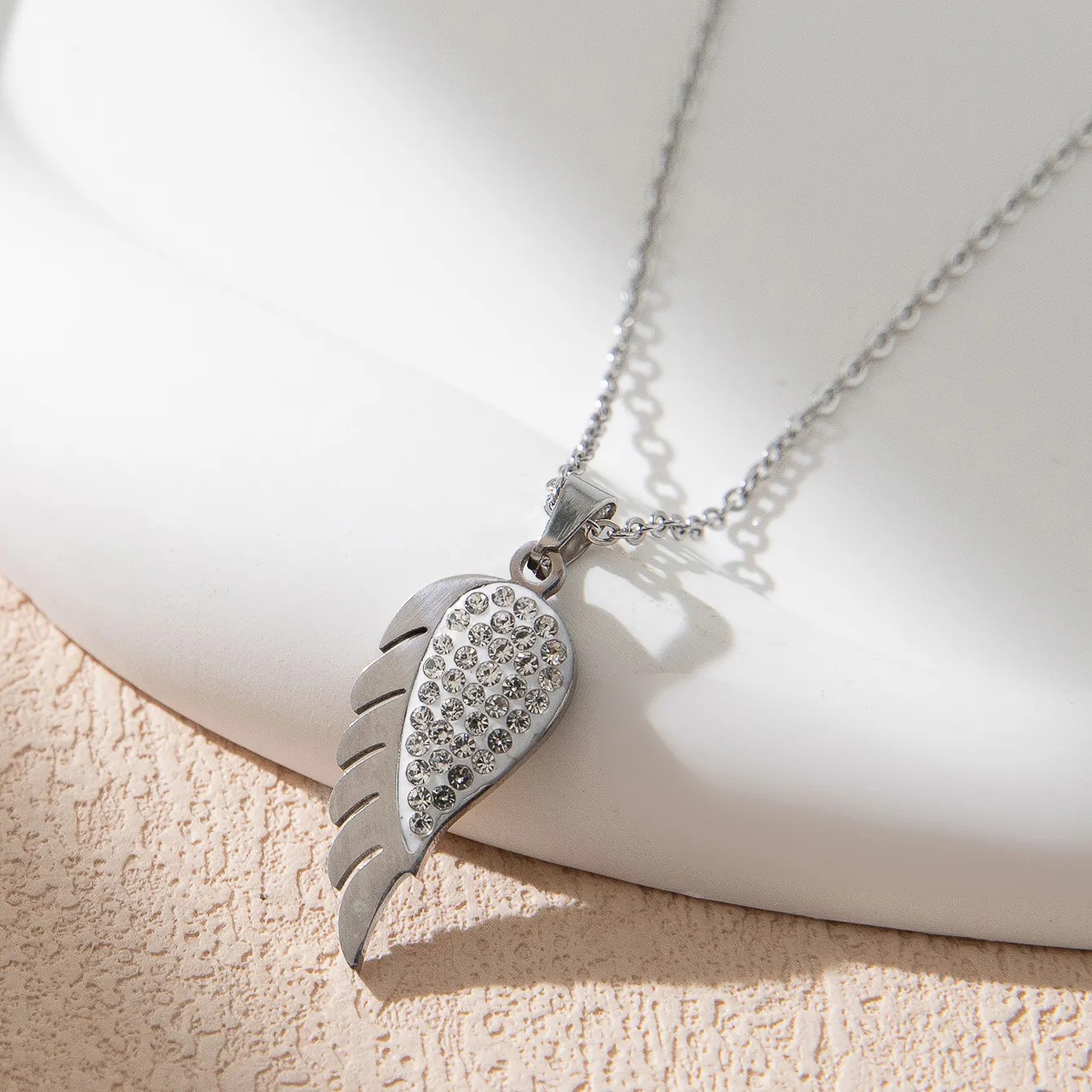 Commute Korean Style Letter Wings Butterfly Stainless Steel Plating Inlay Rhinestones Silver Plated Pendant Necklace_colorza_4