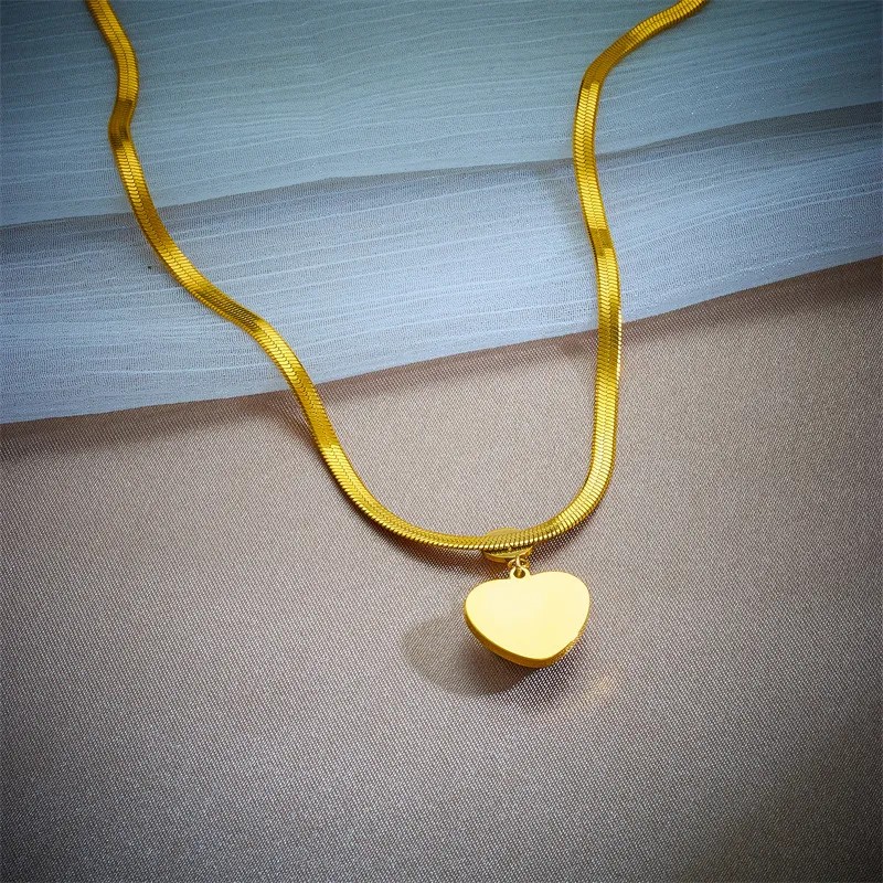 Elegant Heart Shape Titanium Steel Plating Inlay Acrylic 18K Gold Plated Pendant Necklace_colorza_4
