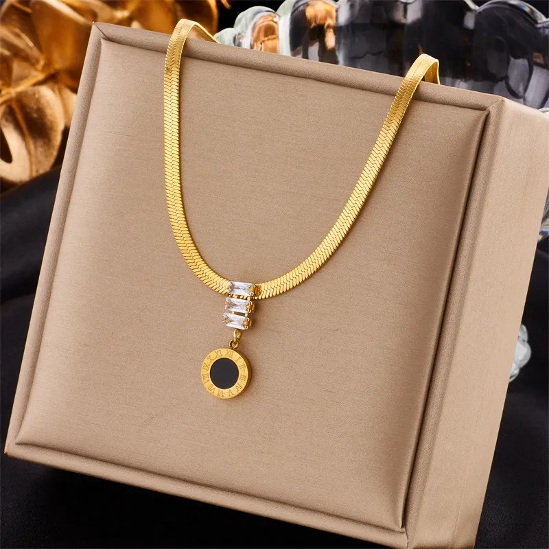 Retro Round Titanium Steel Plating Inlay Artificial Rhinestones 18K Gold Plated Pendant Necklace_colorza_1