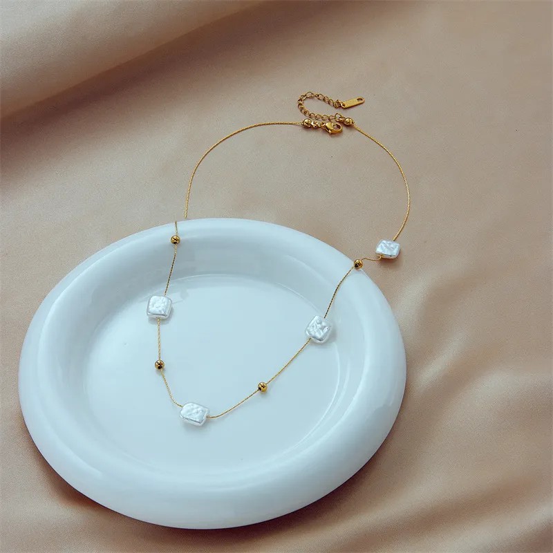 Baroque Style Square Artificial Pearl Titanium Steel Beaded Plating 18K Gold Plated Necklace_colorza_3
