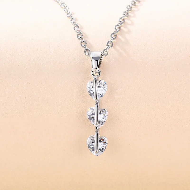 Elegant Round Flower Butterfly Stainless Steel Plating Inlay Zircon 18K Gold Plated Pendant Necklace_colorza_8