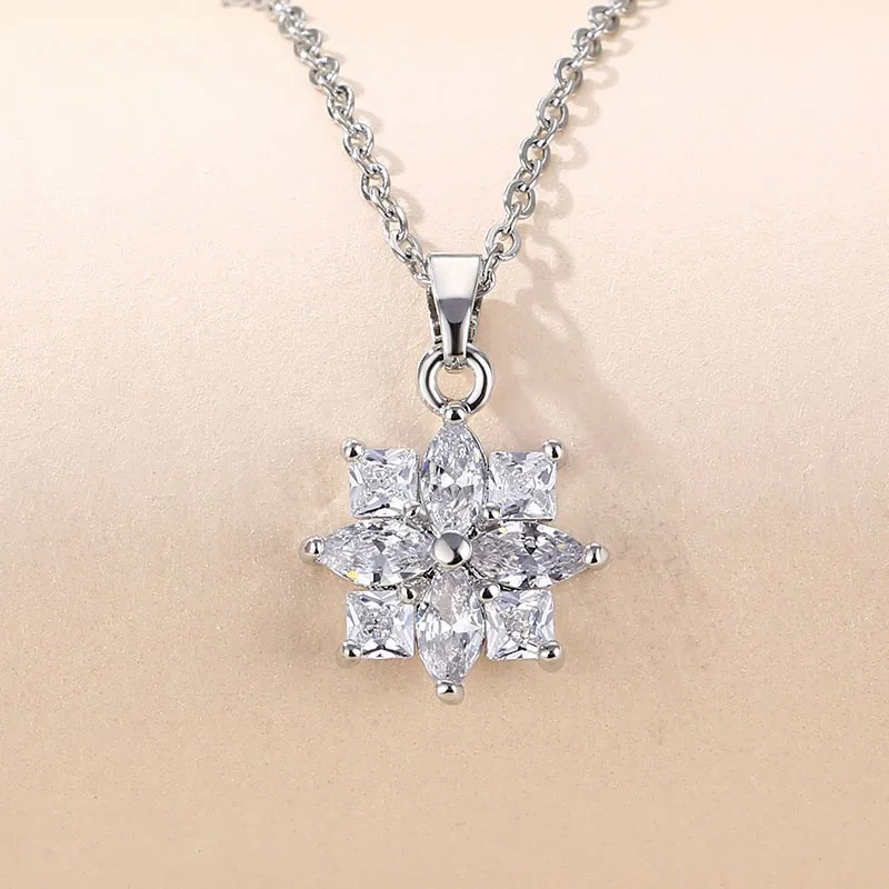 Elegant Round Flower Butterfly Stainless Steel Plating Inlay Zircon 18K Gold Plated Pendant Necklace_colorza_14