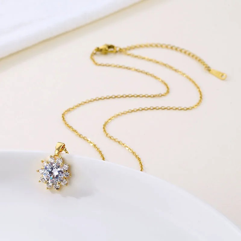 Elegant Flower Stainless Steel Plating Inlay Zircon 18K Gold Plated Pendant Necklace_colorza_3