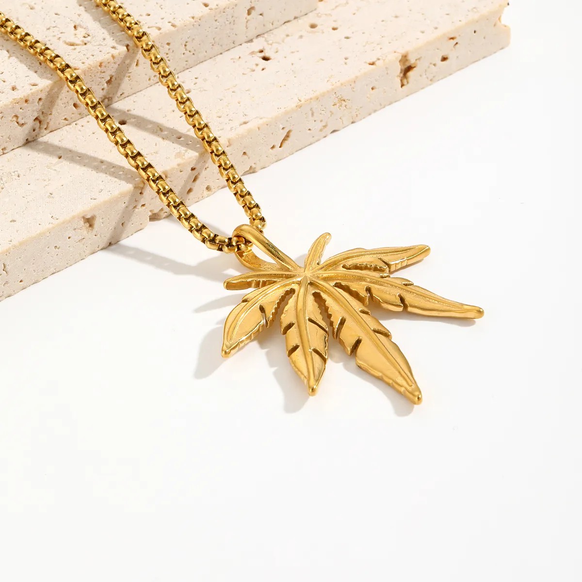 Vintage Style Artistic Leaves Stainless Steel Plating 18K Gold Plated Pendant Necklace_colorza_2