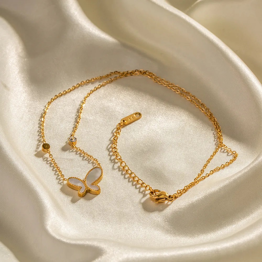 Elegant Butterfly Stainless Steel Inlay Rhinestones Shell 18K Gold Plated Pendant Necklace_colorza_4