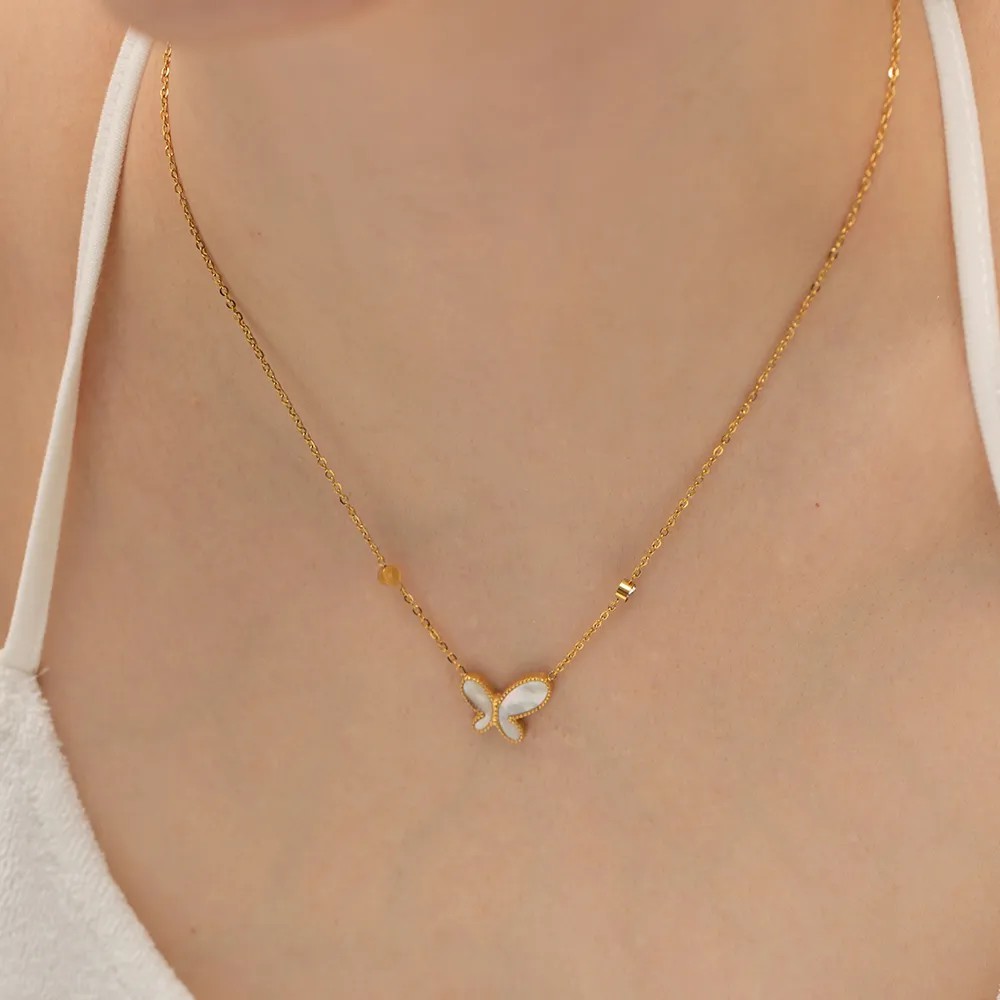 Elegant Butterfly Stainless Steel Inlay Rhinestones Shell 18K Gold Plated Pendant Necklace_colorza_7