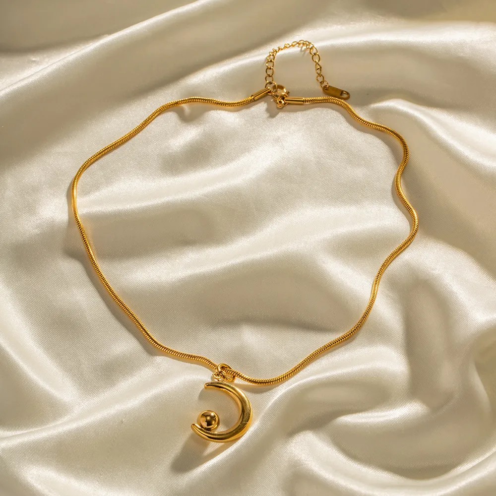 Retro Streetwear Moon Stainless Steel Plating 18K Gold Plated Pendant Necklace_colorza_2
