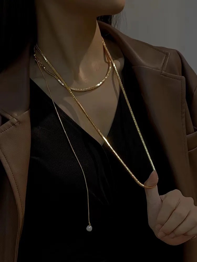 Simple Style Solid Color Titanium Steel Layered Necklaces_colorza_2