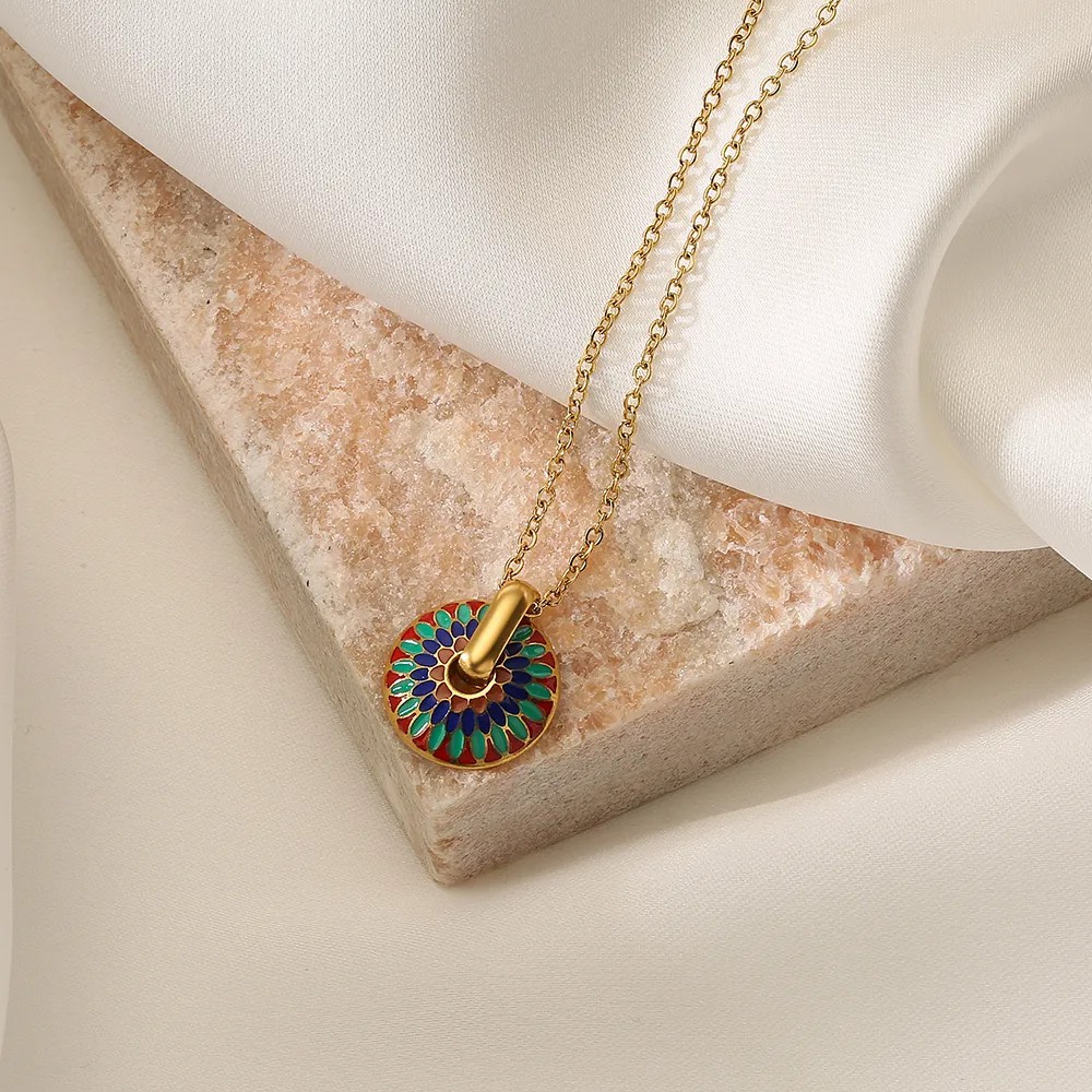 Retro Geometric Round Titanium Steel Enamel Plating 18K Gold Plated Pendant Necklace_colorza_5
