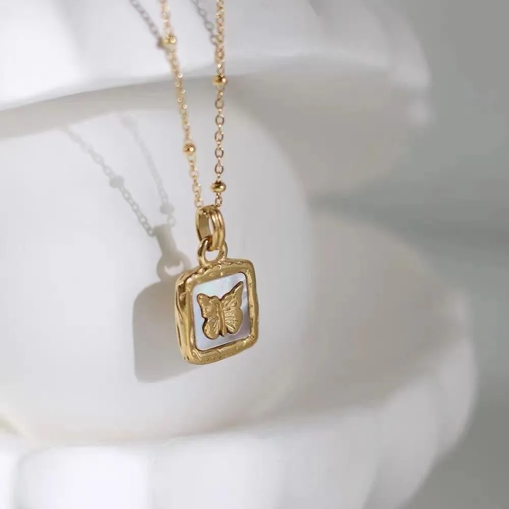 Vintage Style Animal Butterfly Titanium Steel Plating Inlay Shell 18K Gold Plated Pendant Necklace_colorza_3