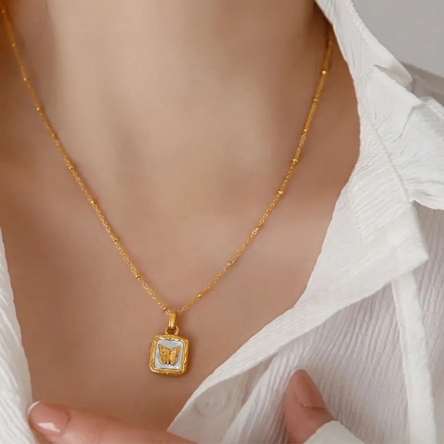 Vintage Style Animal Butterfly Titanium Steel Plating Inlay Shell 18K Gold Plated Pendant Necklace_colorza_4