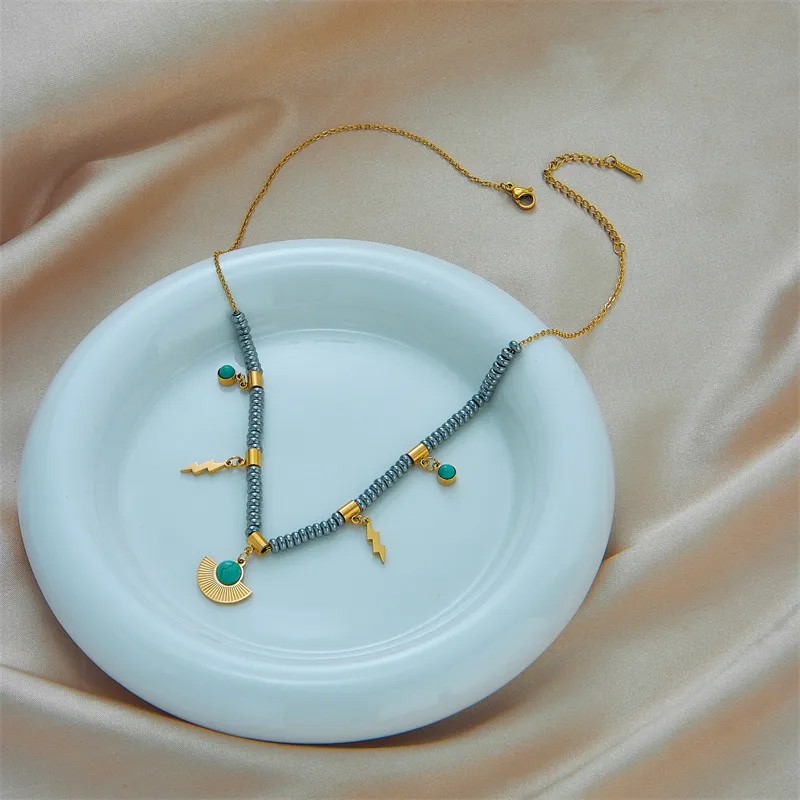 Elegant Sector Titanium Steel Plating Inlay Turquoise 18K Gold Plated Pendant Necklace_colorza_3