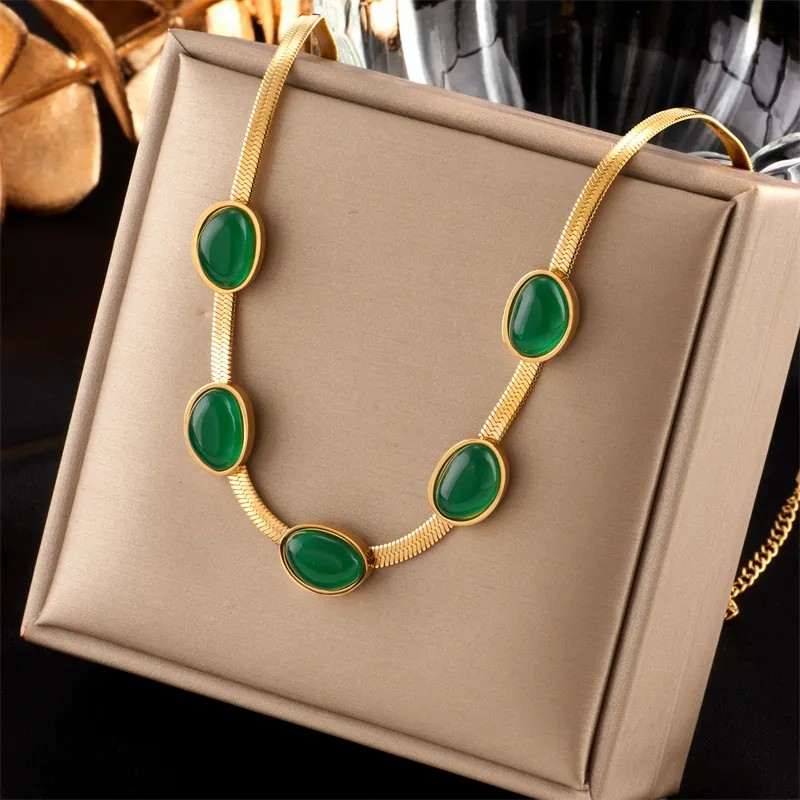 Retro Oval Titanium Steel Plating Inlay Artificial Gemstones 18K Gold Plated Necklace_colorza_1