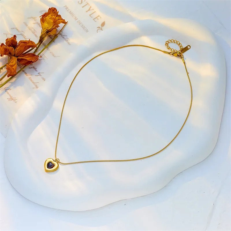 Retro Heart Shape Titanium Steel Plating Inlay Opal 18K Gold Plated Pendant Necklace_colorza_2