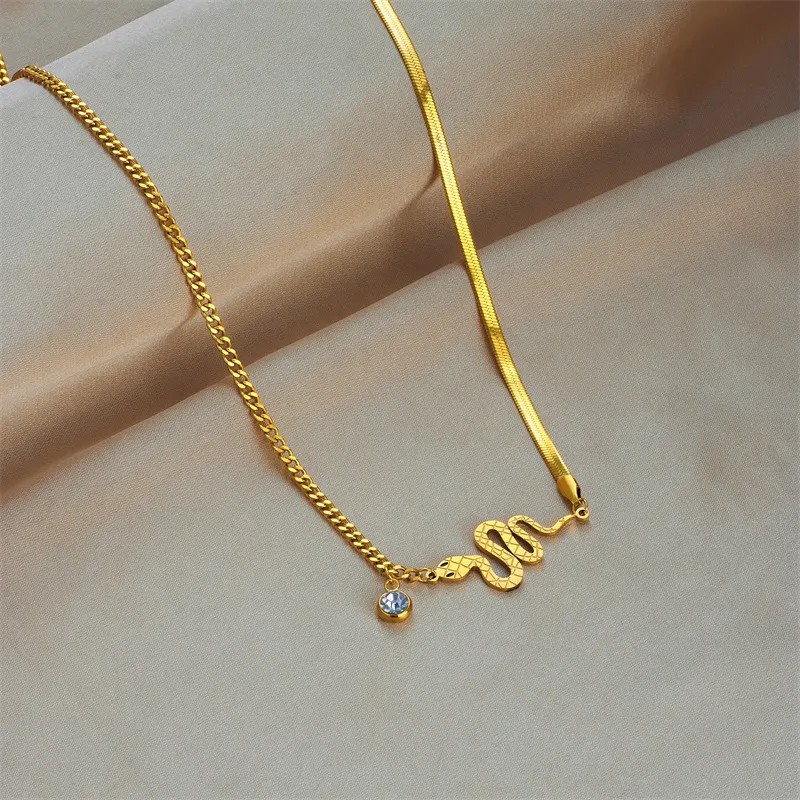 Hip-Hop Snake Titanium Steel Plating Inlay Artificial Rhinestones 18K Gold Plated Pendant Necklace_colorza_2