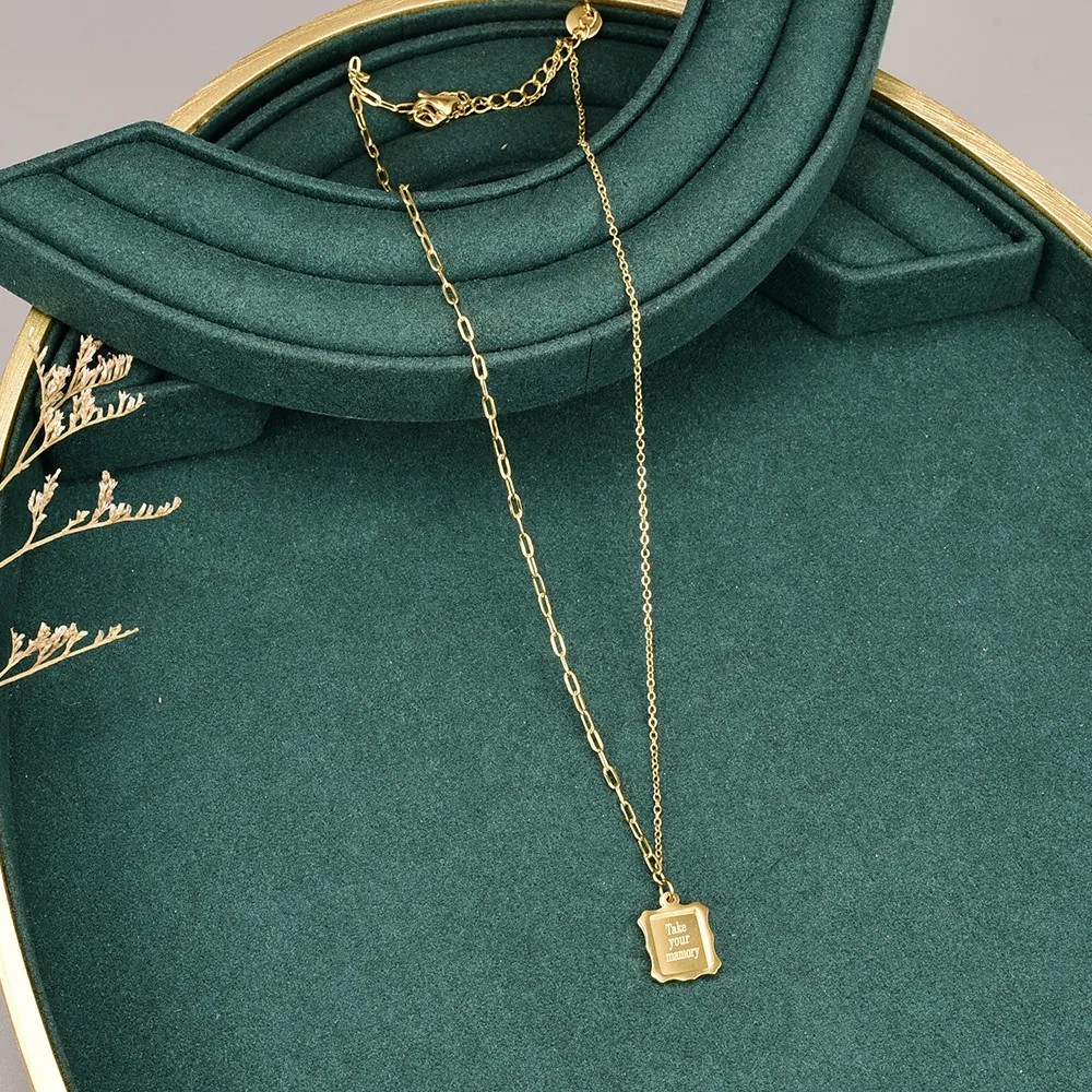 Simple Style Letter Square Titanium Steel Plating 18K Gold Plated Pendant Necklace_colorza_6