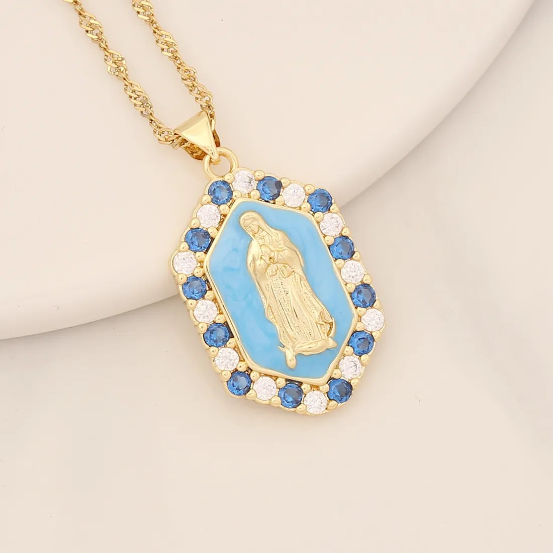 Modern Style Portrait Stainless Steel Copper Enamel Inlay Zircon Pendant Necklace_colorza_4
