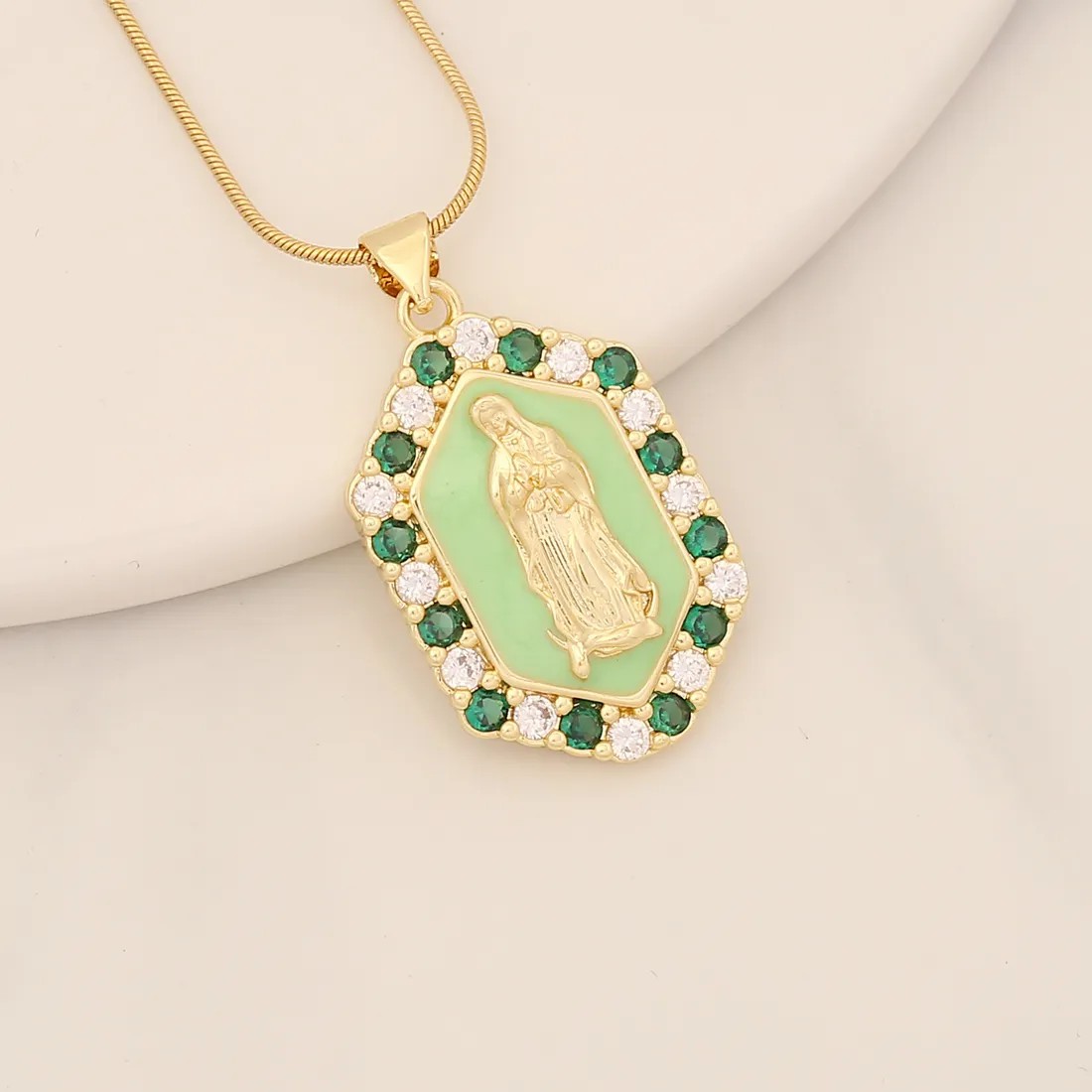 Modern Style Portrait Stainless Steel Copper Enamel Inlay Zircon Pendant Necklace_colorza_5