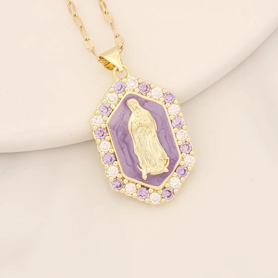 Modern Style Portrait Stainless Steel Copper Enamel Inlay Zircon Pendant Necklace_colorza_8