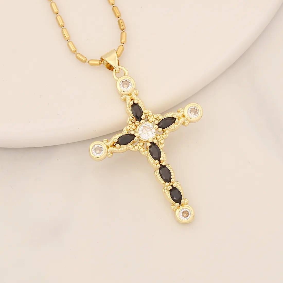 Shiny Cross Stainless Steel Copper Inlay Zircon Pendant Necklace_colorza_3