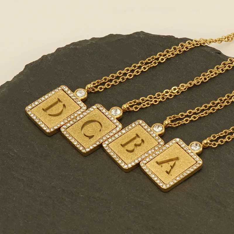 Modern Style Letter Titanium Steel Plating Inlay Rhinestones 18K Gold Plated Pendant Necklace_colorza_3