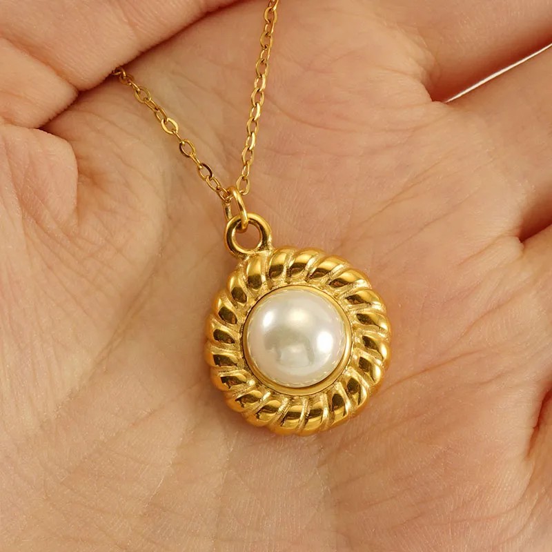 Elegant Round Stainless Steel Plating Inlay Pearl 18K Gold Plated Pendant Necklace_colorza_1
