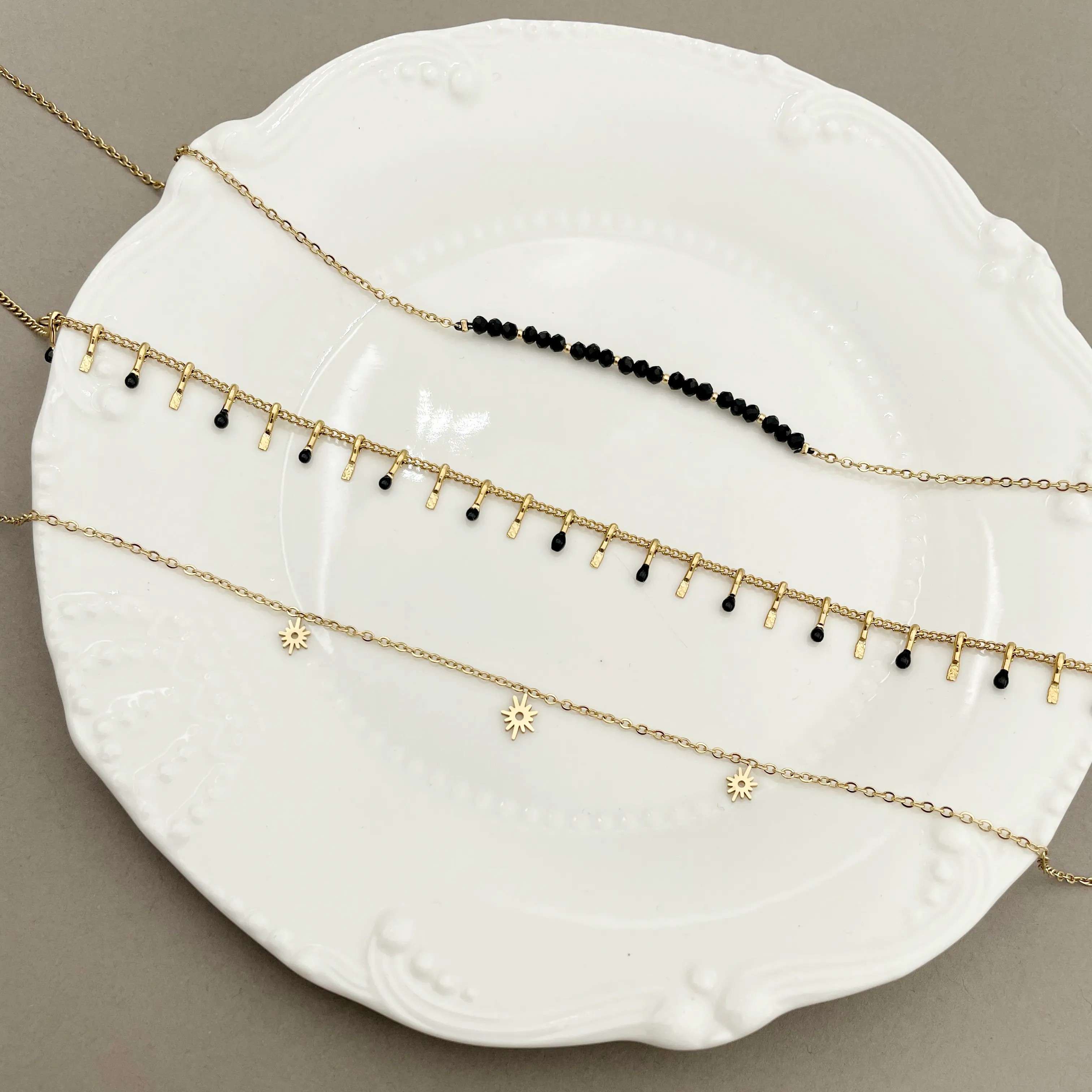 Simple Style Geometric Stainless Steel Inlay Artificial Crystal Gold Plated Layered Necklaces_colorza_1