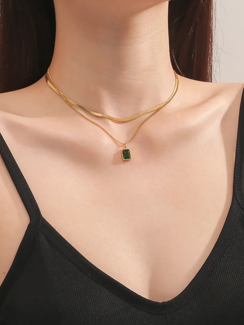Commute Square Titanium Steel Polishing Plating Inlay Rhinestones 18K Gold Plated Layered Necklaces_colorza_2