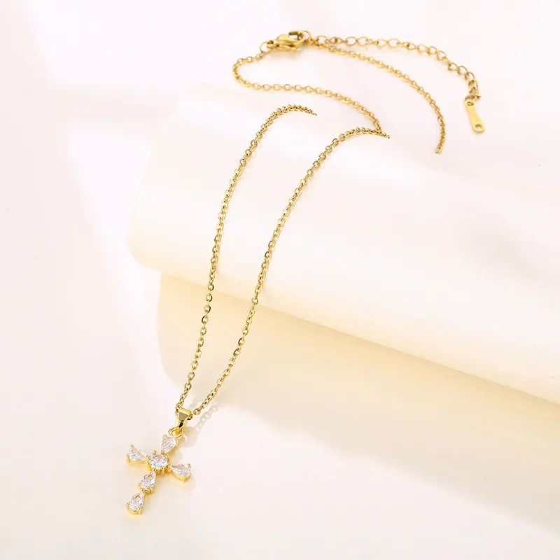 Modern Style Cross Stainless Steel Titanium Steel Plating Inlay Zircon 18K Gold Plated Gold Plated Pendant Necklace_colorza_2