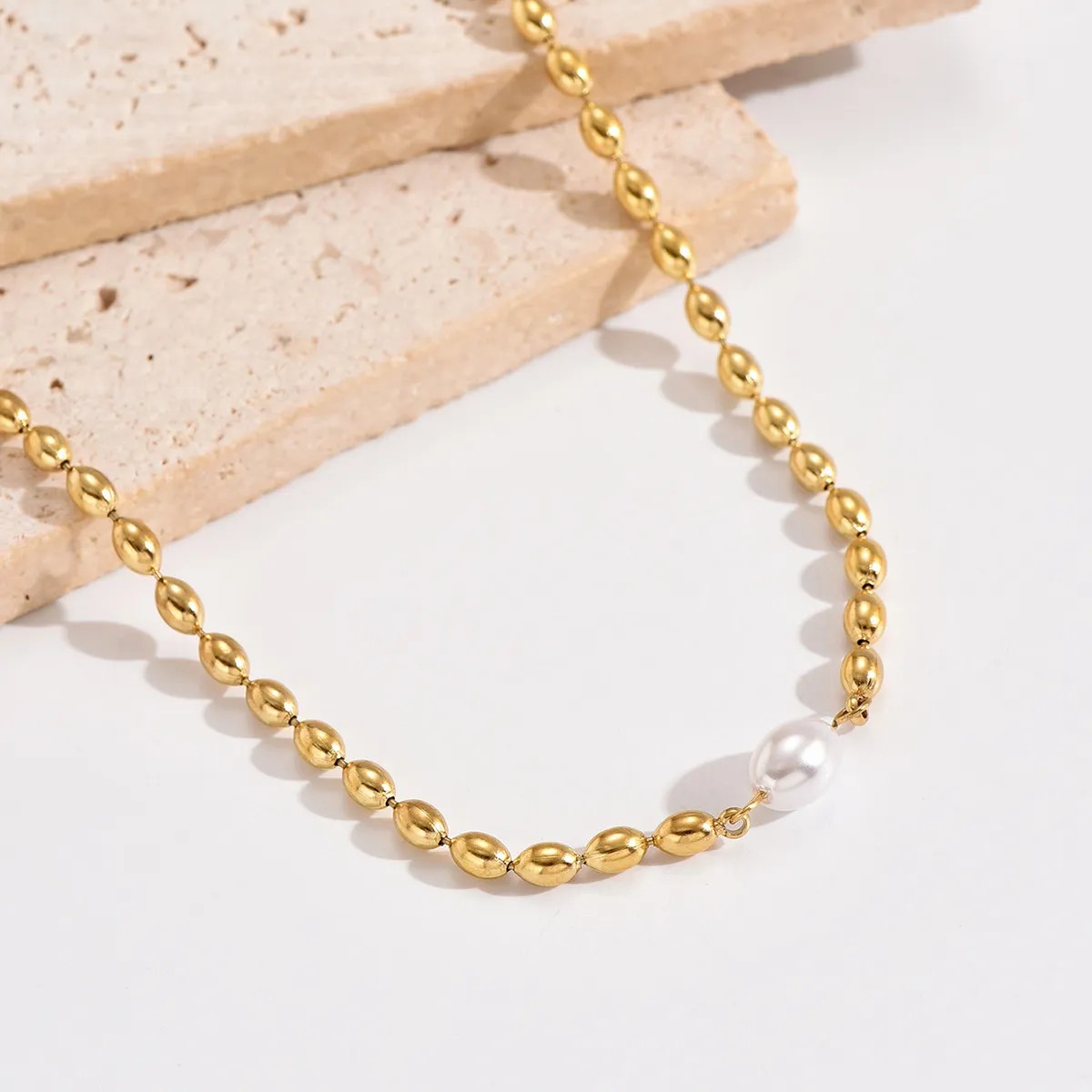 French Style Oval Stainless Steel Pearl Plating 14K Gold Plated Necklace_colorza_3