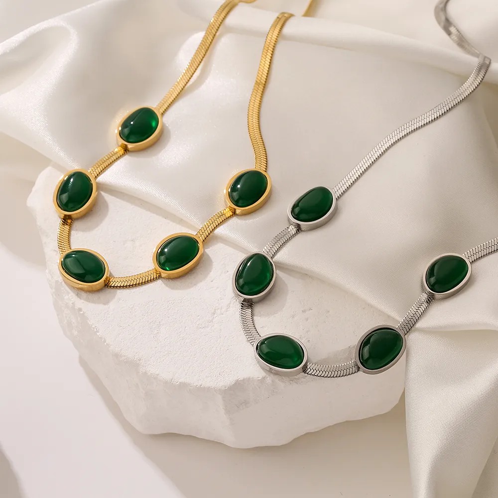 Elegant Retro Oval Titanium Steel Plating Inlay Artificial Gemstones 18K Gold Plated Choker_colorza_3